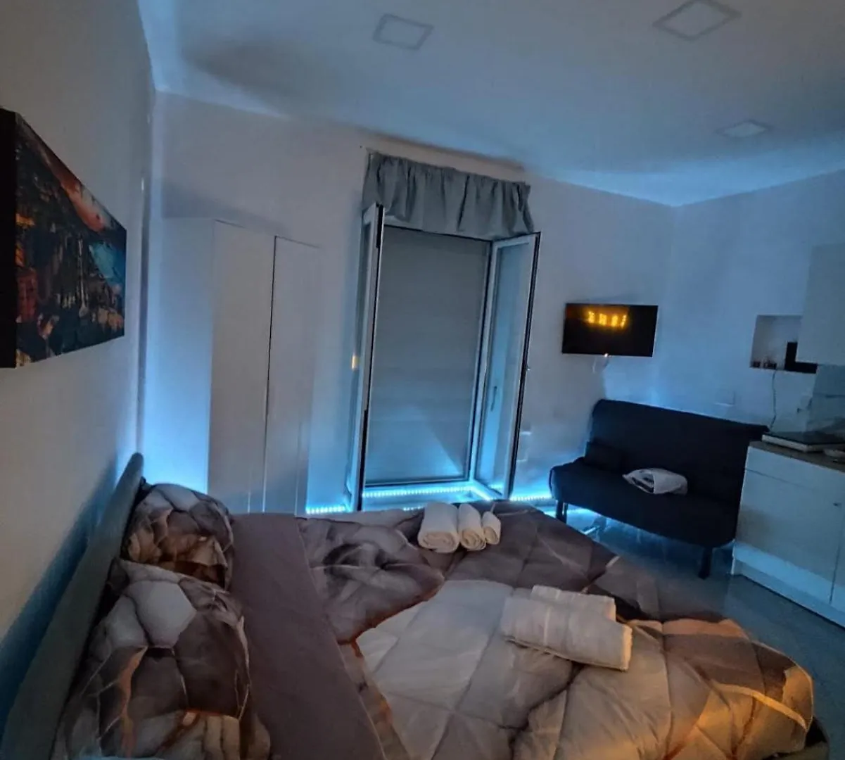 Bro And Sis House location